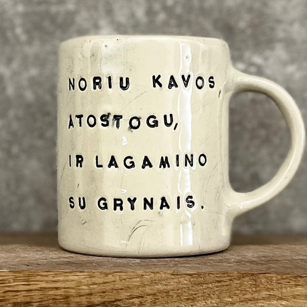 Large mug with funny saying in Lithuanian